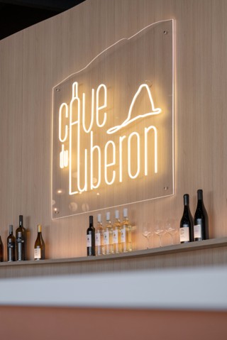 vin-maubec Rénovation d’un caveau de dégustation de vin à Maubec